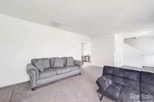 5414 Peachwood Dr, Charlotte, NC 28216 - Photo 10