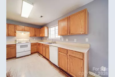 5414 Peachwood Drive, Charlotte, NC 28216 - Photo 18