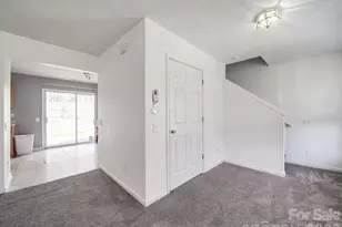 5414 Peachwood Dr, Charlotte, NC 28216 - Photo 12