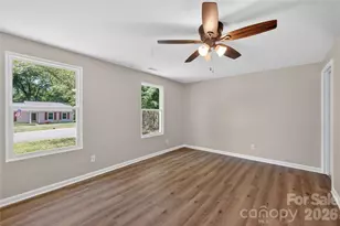 5911 Morninglow Ct, Charlotte, NC 28212 - Photo 12
