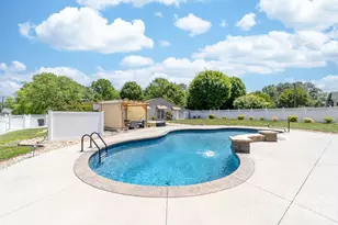 2402 Malotte Ln, Gastonia, NC 28054 - Photo 12