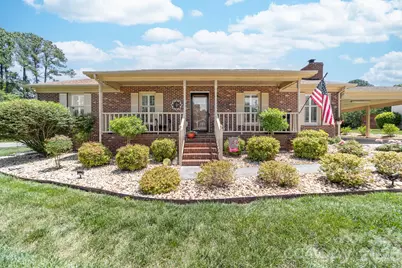 2402 Malotte Lane, Gastonia, NC 28054 - Photo 2