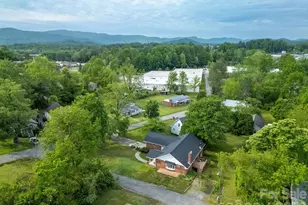 100 Kilpatrick St, Brevard, NC 28712 - Photo 2