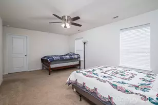 2818 Easton Knl Dr, Dallas, NC 28034 - Photo 36