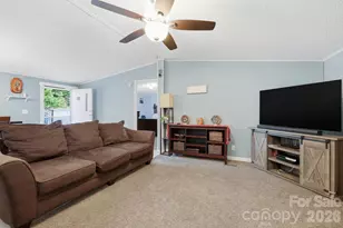 405 Gray Ct, Asheville, NC 28806 - Photo 4