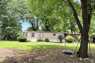 188 Forest Dr, Fort Mill, SC 29715 - Photo 18