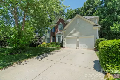 203 Elven Court, Waxhaw, NC 28173 - Photo 2