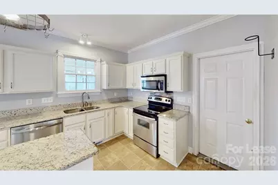 7819 Red Oaks Trail, Waxhaw, NC 28173 - Photo 10