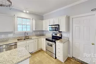 7819 Red Oaks Trail, Waxhaw, NC 28173 - Photo 10