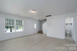 511 Lightspun Ln, Charlotte, NC 28216 - Photo 6