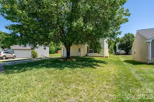 511 Lightspun Ln, Charlotte, NC 28216 - Photo 2