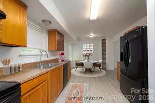 511 Lightspun Ln, Charlotte, NC 28216 - Photo 12