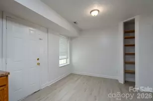 511 Lightspun Ln, Charlotte, NC 28216 - Photo 10