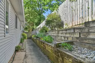 13 Silver Pl, Black Mountain, NC 28711 - Photo 22