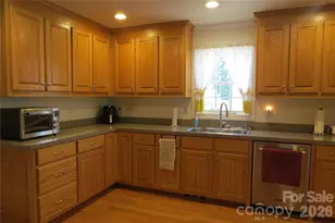 460 Sunset St, Granite Falls, NC 28630 - Photo 34