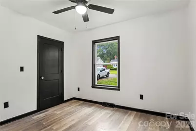 110 Courtland Street, Chester, SC 29706 - Photo 8