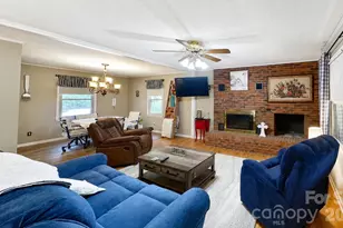 5965 Hwy 97 Rd, Hickory Grove, SC 29717 - Photo 4