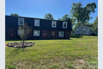 1340 12th Street NE, Hickory, NC 28601 - Photo 1