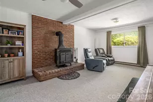 1 Beaverdam Knoll Rd, Asheville, NC 28804 - Photo 6