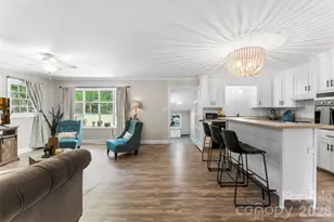 8519 E Franklin St, Mount Pleasant, NC 28124 - Photo 2