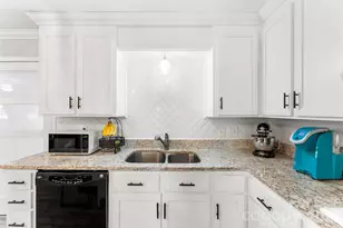 8519 E Franklin St, Mount Pleasant, NC 28124 - Photo 6