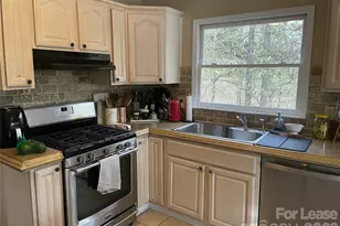 3800 Oldfield Rd, Charlotte, NC 28226 - Photo 8