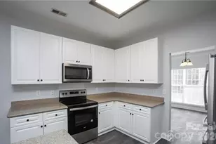 815 Knightsbridge Rd, Fort Mill, SC 29708 - Photo 10