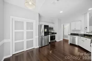 10449 Quiet Bay Ct, Charlotte, NC 28278 - Photo 10