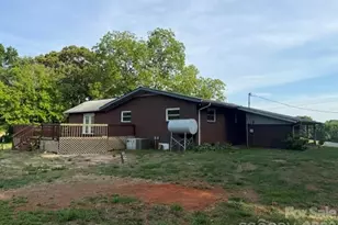 430 Ode Kerley Ln, Taylorsville, NC 28681 - Photo 4