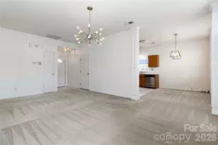 740 Aberdeen Glen Pl, Charlotte, NC 28214 - Photo 4