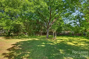1214 N Sharon Amity Rd, Charlotte, NC 28211 - Photo 30