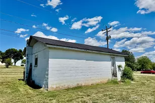 1263 Nc 16 Hwy N, Taylorsville, NC 28681 - Photo 40