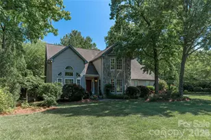 21121 Blakely Shores Dr, Cornelius, NC 28031 - Photo 2