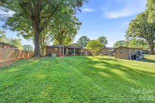 1556 Nottingham Dr, Newton, NC 28658 - Photo 32