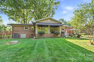 1556 Nottingham Dr, Newton, NC 28658 - Photo 30