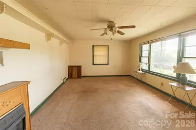 609 Wilcox Avenue, Gaffney, SC 29341 - Photo 10