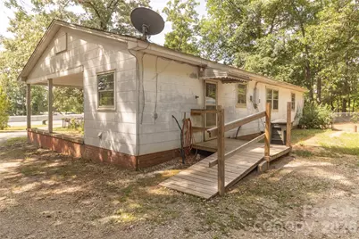 609 Wilcox Avenue, Gaffney, SC 29341 - Photo 6