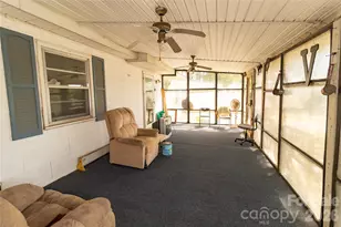 609 Wilcox Ave, Gaffney, SC 29341 - Photo 4