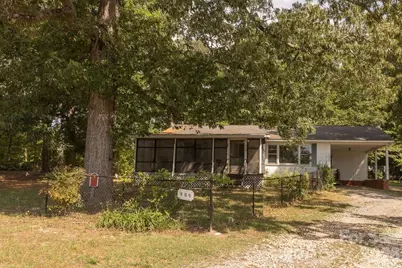 609 Wilcox Avenue, Gaffney, SC 29341 - Photo 2