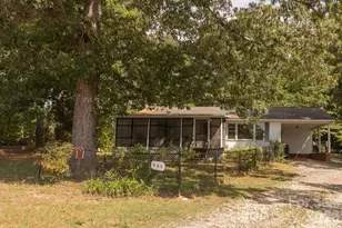 609 Wilcox Ave, Gaffney, SC 29341 - Photo 2