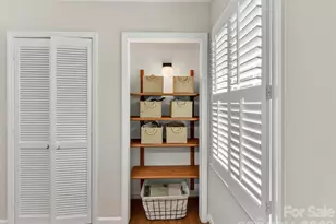 4308 Meadowridge Dr, Charlotte, NC 28226 - Photo 24