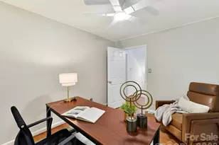 4308 Meadowridge Dr, Charlotte, NC 28226 - Photo 28