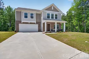 1821 River Crossing Ln, Edgemoor, SC 29712 - Photo 2