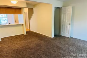 630 Lex Dr, Charlotte, NC 28262 - Photo 2