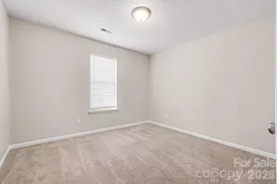 5463 Realtree Ln, Charlotte, NC 28214 - Photo 12