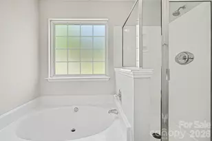 5463 Realtree Ln, Charlotte, NC 28214 - Photo 22