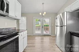 5463 Realtree Ln, Charlotte, NC 28214 - Photo 6