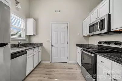 5463 Realtree Lane, Charlotte, NC 28214 - Photo 8