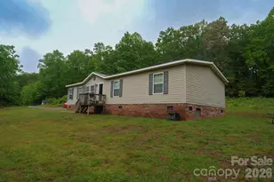 366 W Rocky Ln, Dobson, NC 27017 - Photo 4