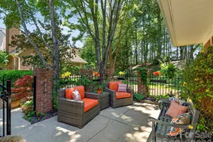 7444 Hurstbourne Green Dr, Charlotte, NC 28277 - Photo 4